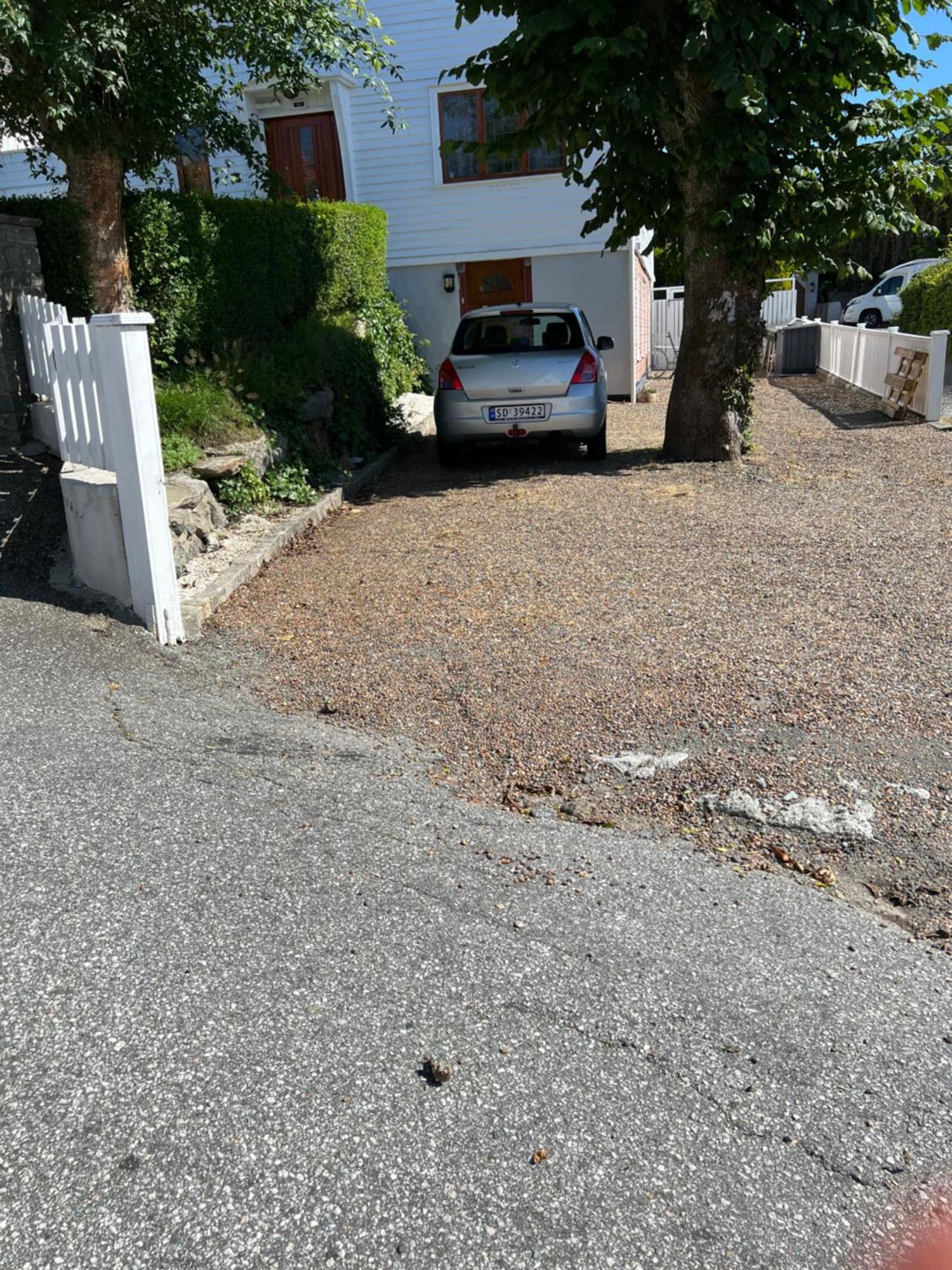 Lite Hus Med Egen Inngang - Sentral Beliggenhet ハウゲスン エクステリア 写真