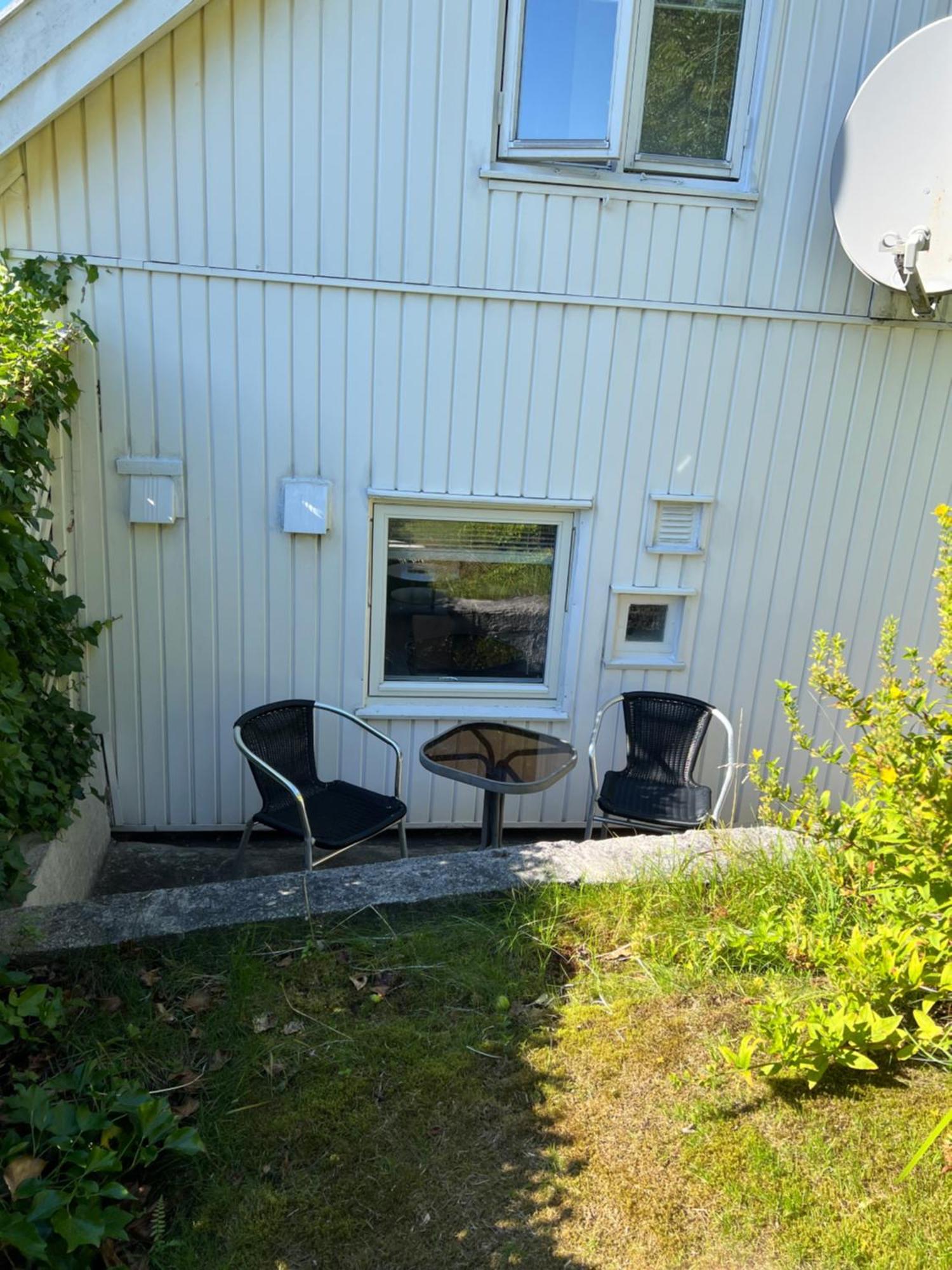 Lite Hus Med Egen Inngang - Sentral Beliggenhet ハウゲスン エクステリア 写真
